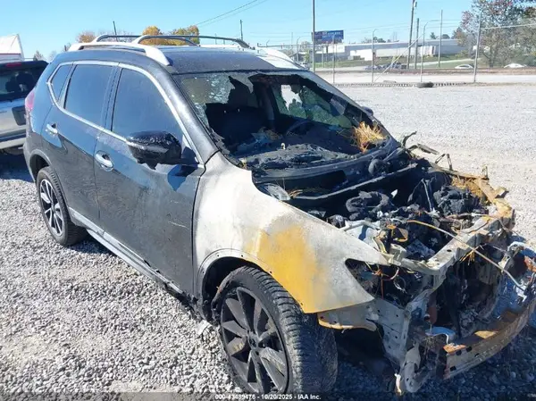 5N1AT2MV9LC770709 2020 NISSAN ROGUE - Image 1