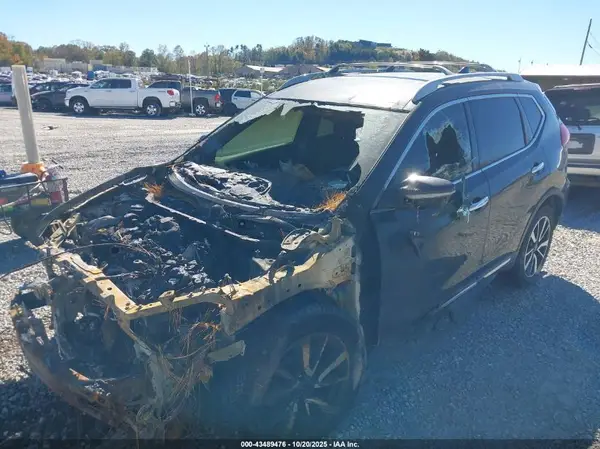 5N1AT2MV9LC770709 2020 NISSAN ROGUE - Image 2