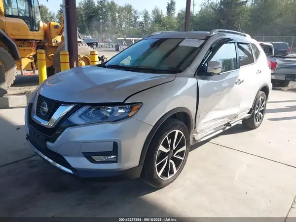 5N1AT2MVOKC705004 2019 NISSAN ROGUE - Image 2