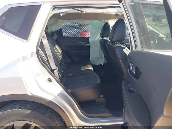 5N1AT2MVXGC864233 2016 NISSAN ROGUE - Image 8