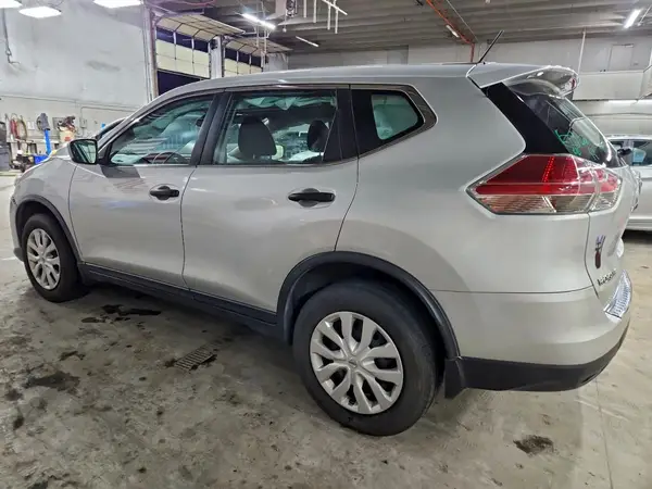 5N1AT2MVXGC918596 2016 NISSAN ROGUE - Image 2