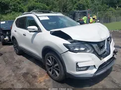 5N1AT2MVXHC733983 2017 NISSAN ROGUE
