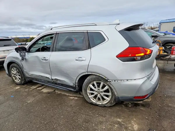 5N1AT2MVXHC737886 2017 NISSAN ROGUE - Image 2