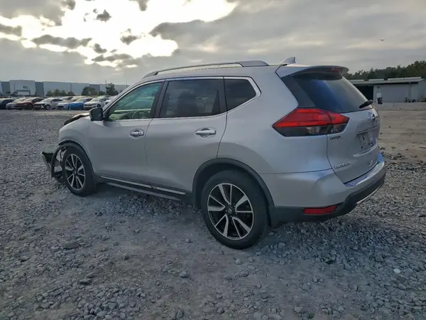 5N1AT2MVXHC738018 2017 NISSAN ROGUE - Image 2