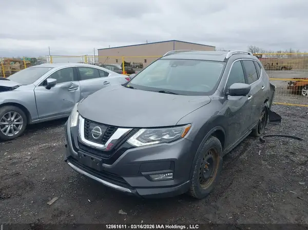 5N1AT2MVXHC740562 2017 NISSAN ROGUE - Image 2