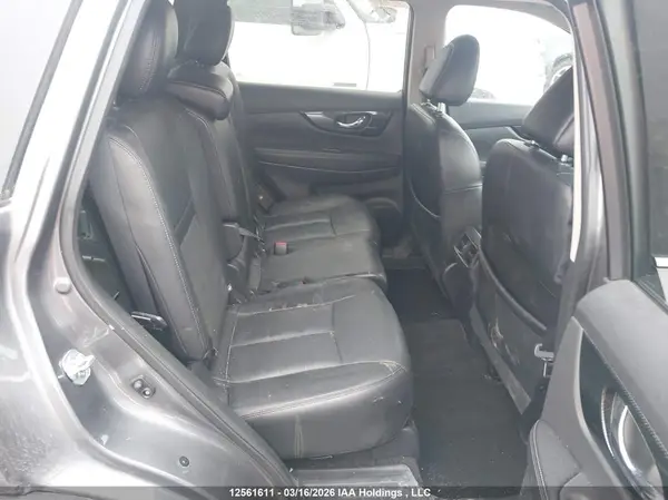 5N1AT2MVXHC740562 2017 NISSAN ROGUE - Image 8