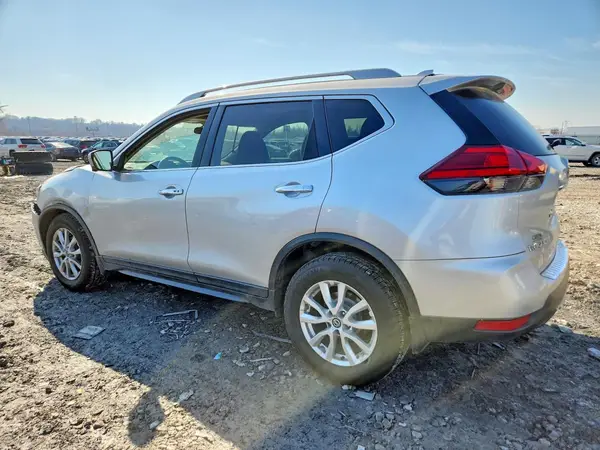 5N1AT2MVXHC742957 2017 NISSAN ROGUE - Image 2