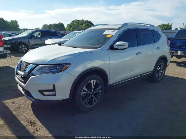 5N1AT2MVXHC745339 2017 NISSAN ROGUE - Image 2