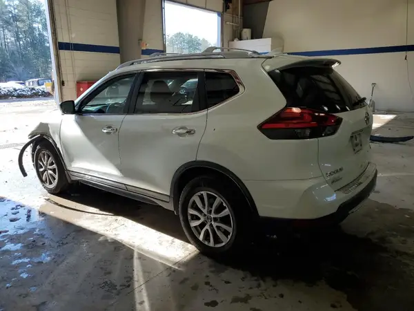 5N1AT2MVXHC747334 2017 NISSAN ROGUE - Image 2