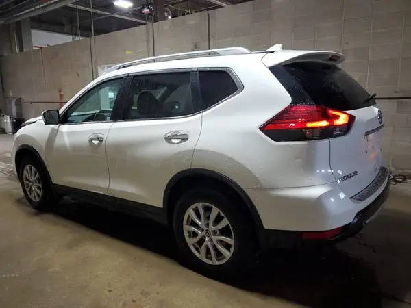 5N1AT2MVXHC747463 2017 NISSAN ROGUE - Image 2