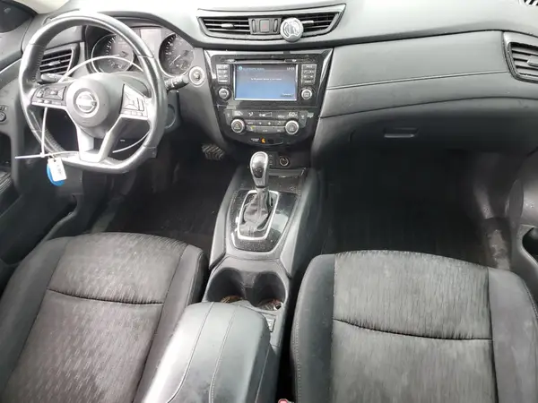 5N1AT2MVXHC747821 2017 NISSAN ROGUE - Image 8