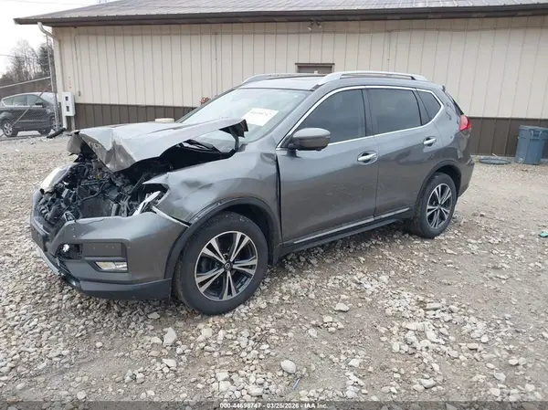 5N1AT2MVXHC753229 2017 NISSAN ROGUE - Image 2