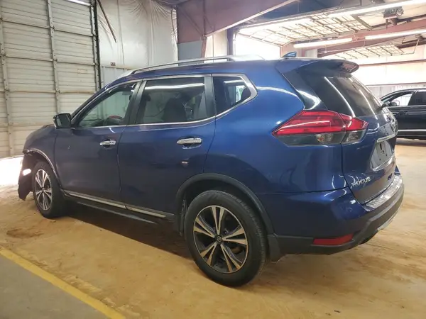 5N1AT2MVXHC755711 2017 NISSAN ROGUE - Image 2