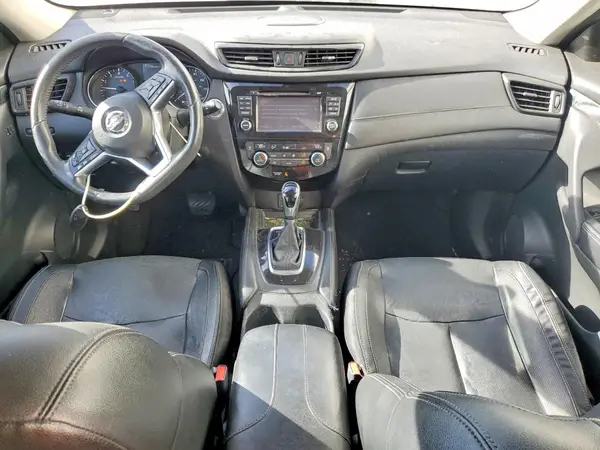5N1AT2MVXHC756647 2017 NISSAN ROGUE - Image 8