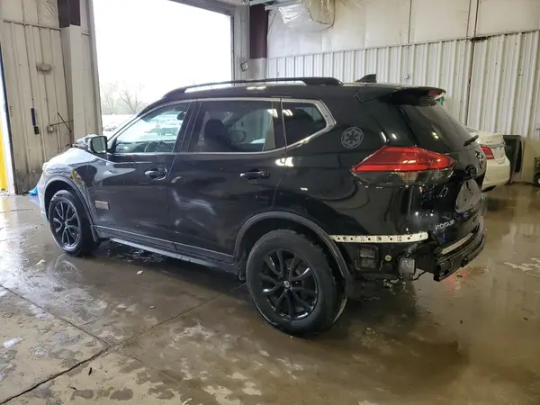 5N1AT2MVXHC756972 2017 NISSAN ROGUE - Image 2