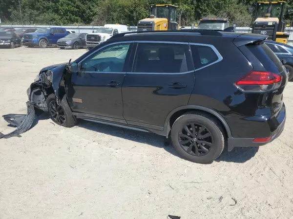 5N1AT2MVXHC757538 2017 NISSAN ROGUE - Image 2