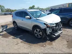 5N1AT2MVXHC758382 2017 NISSAN ROGUE
