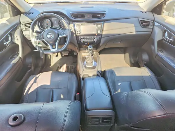 5N1AT2MVXHC759922 2017 NISSAN ROGUE - Image 8