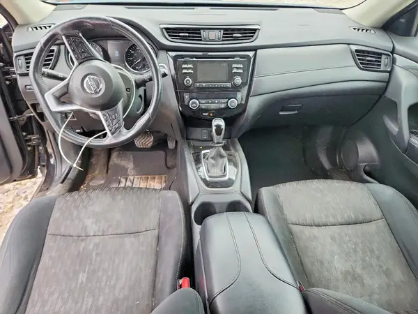 5N1AT2MVXHC765817 2017 NISSAN ROGUE - Image 8