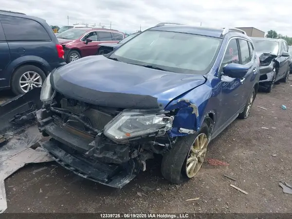 5N1AT2MVXHC768720 2017 NISSAN ROGUE - Image 2