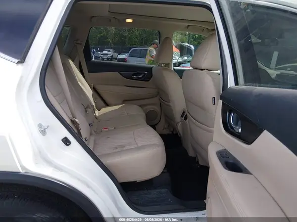 5N1AT2MVXHC769625 2017 NISSAN ROGUE - Image 8