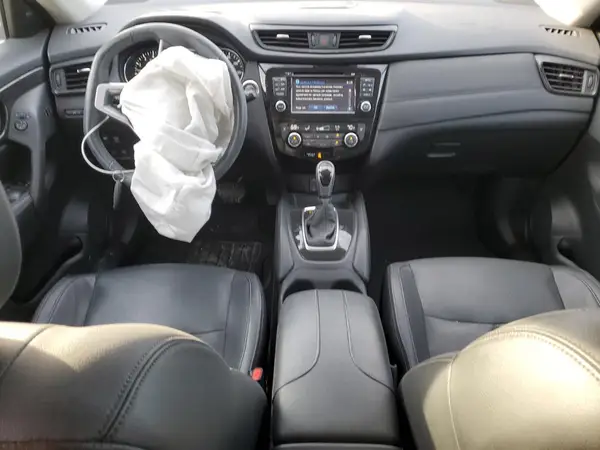 5N1AT2MVXHC777353 2017 NISSAN ROGUE - Image 8
