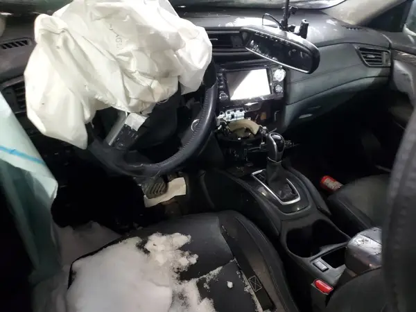 5N1AT2MVXHC777496 2017 NISSAN ROGUE - Image 8