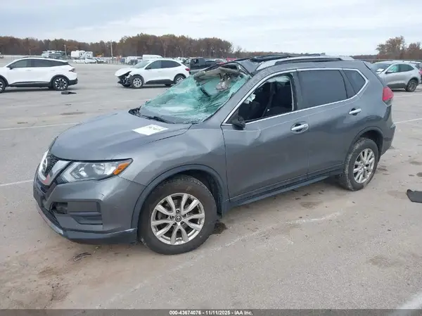 5N1AT2MVXHC781516 2017 NISSAN ROGUE - Image 2