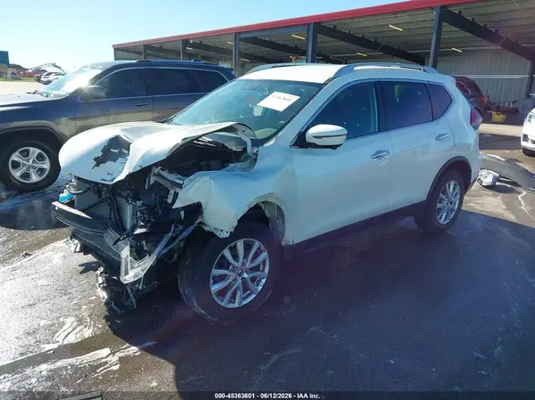 5N1AT2MVXHC789972 2017 NISSAN ROGUE - Image 2