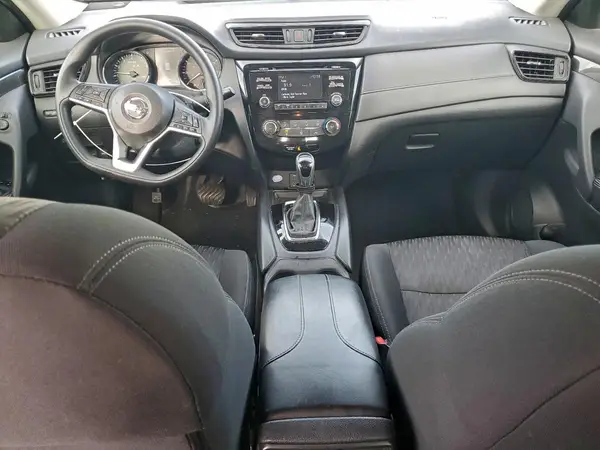 5N1AT2MVXHC790099 2017 NISSAN ROGUE - Image 8