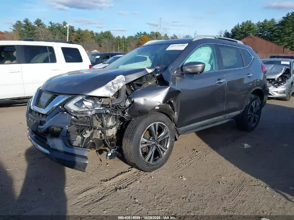 5N1AT2MVXHC790622 2017 NISSAN ROGUE - Image 2