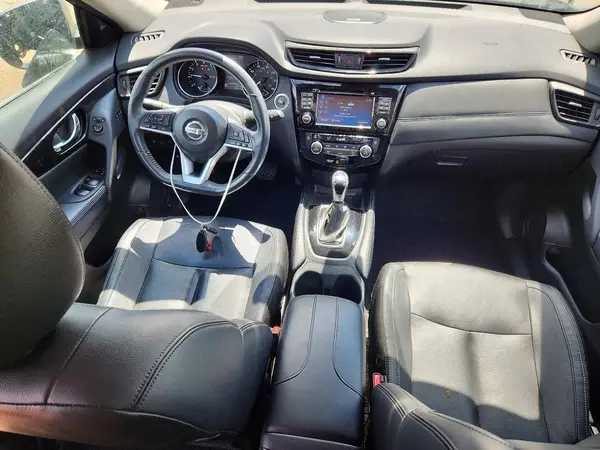 5N1AT2MVXHC790944 2017 NISSAN ROGUE - Image 8