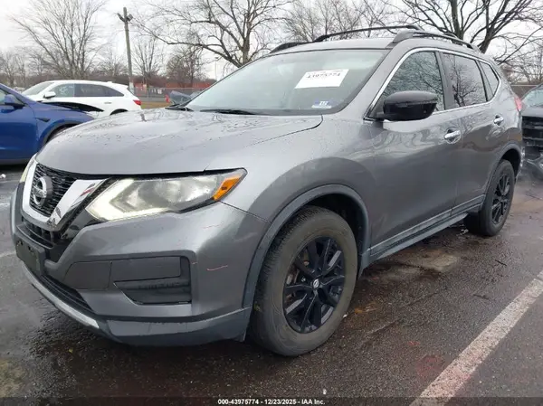5N1AT2MVXHC809203 2017 NISSAN ROGUE - Image 2