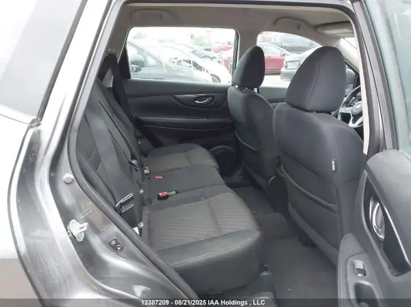 5N1AT2MVXHC810111 2017 NISSAN ROGUE - Image 8