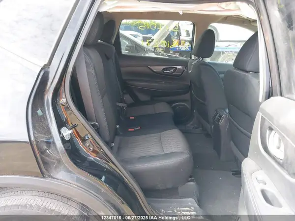 5N1AT2MVXHC810271 2017 NISSAN ROGUE - Image 8