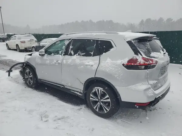 5N1AT2MVXHC811002 2017 NISSAN ROGUE - Image 2
