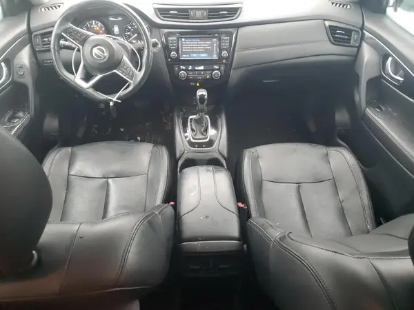 5N1AT2MVXHC811002 2017 NISSAN ROGUE - Image 8