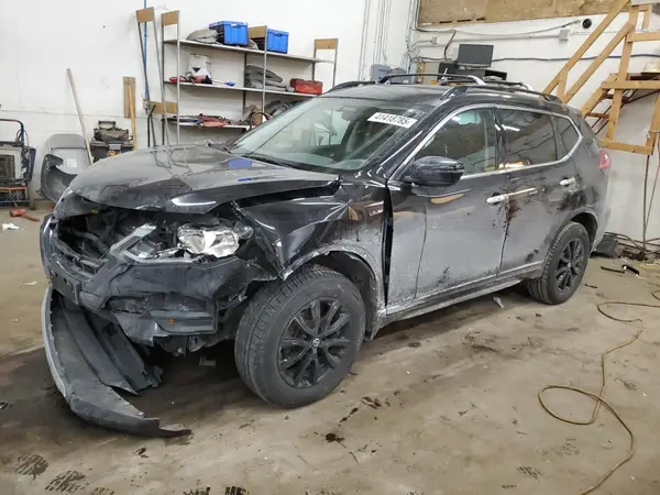 5N1AT2MVXHC814143 2017 NISSAN ROGUE - Image 1