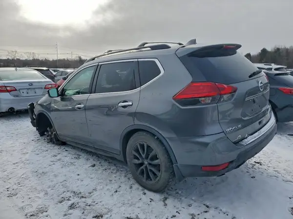 5N1AT2MVXHC821545 2017 NISSAN ROGUE - Image 2