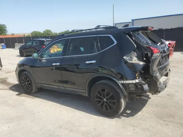 5N1AT2MVXHC822209 2017 NISSAN ROGUE - Image 2