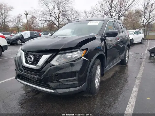 5N1AT2MVXHC822310 2017 NISSAN ROGUE - Image 2