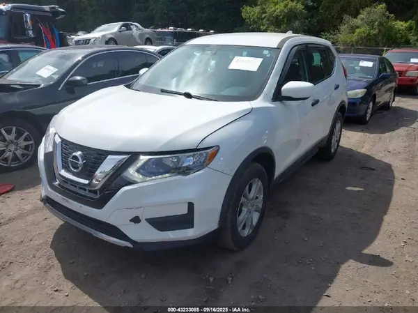 5N1AT2MVXHC825112 2017 NISSAN ROGUE - Image 2
