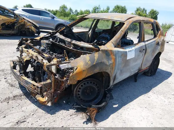 5N1AT2MVXHC832206 2017 NISSAN ROGUE - Image 2