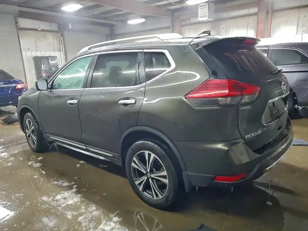 5N1AT2MVXHC832965 2017 NISSAN ROGUE - Image 2