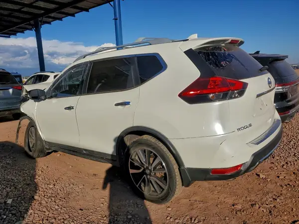 5N1AT2MVXHC837812 2017 NISSAN ROGUE - Image 2
