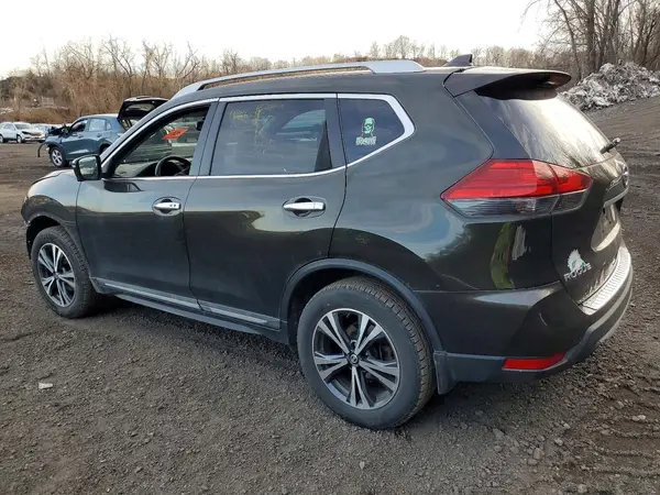 5N1AT2MVXHC842430 2017 NISSAN ROGUE - Image 2