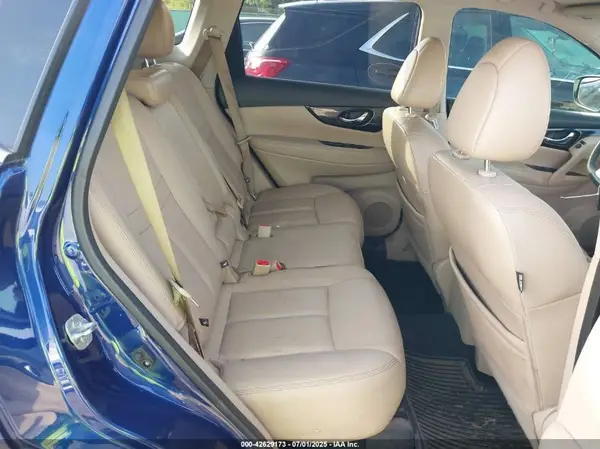 5N1AT2MVXHC846557 2017 NISSAN ROGUE - Image 8