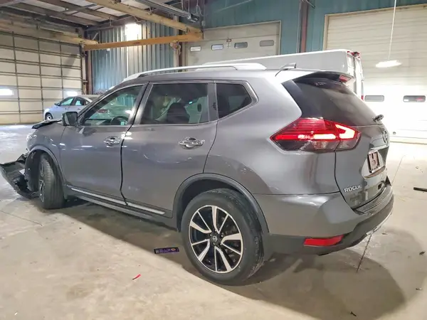 5N1AT2MVXHC856568 2017 NISSAN ROGUE - Image 2