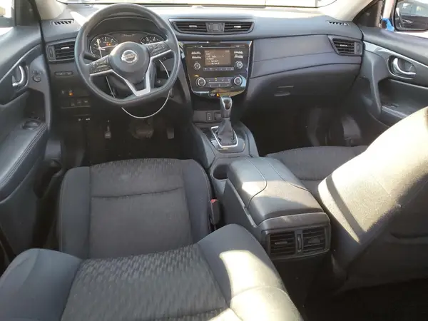 5N1AT2MVXHC863827 2017 NISSAN ROGUE - Image 8