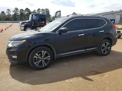 5N1AT2MVXHC864265 2017 NISSAN ROGUE